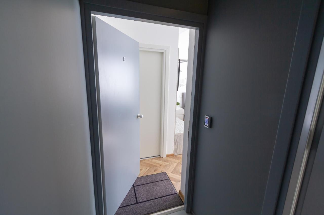 Hot Spot Vilnius Apartments Экстерьер фото
